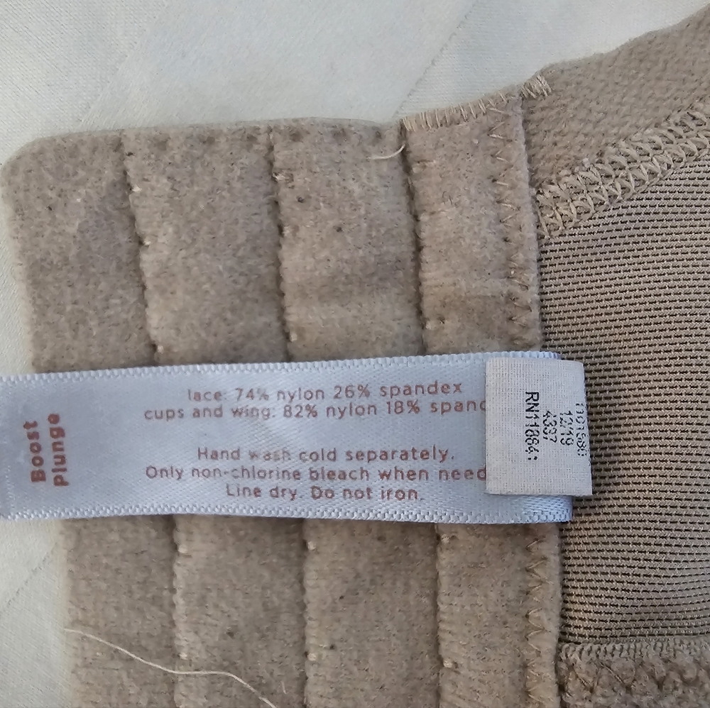 Cacique Bra 40DDD in Tan - Picture 5 of 6